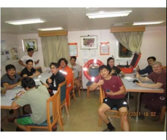 船員錨地堵瘋, 港口wifi救火！小盒子掛船外, 船員上網(wǎng)嗖嗖嗖！...這個(gè)港口, 免費(fèi)wifi會(huì)持續(xù)三年