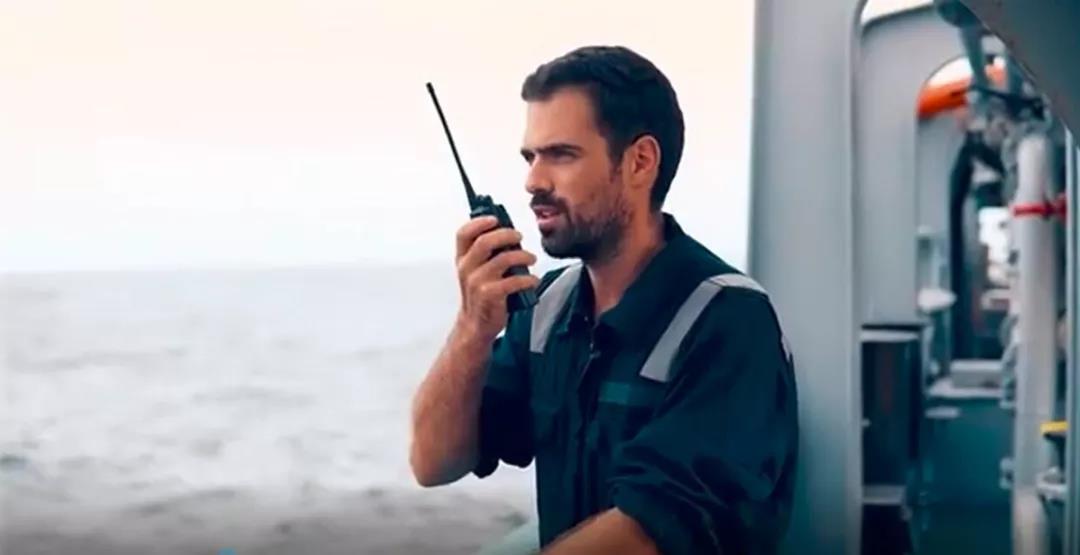 船員錨地堵瘋, 港口wifi救火！小盒子掛船外, 船員上網(wǎng)嗖嗖嗖！...這個(gè)港口, 免費(fèi)wifi會(huì)持續(xù)三年