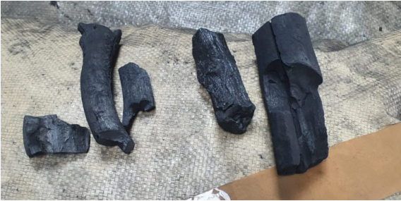 '演技炸裂！為蒙混過關(guān),