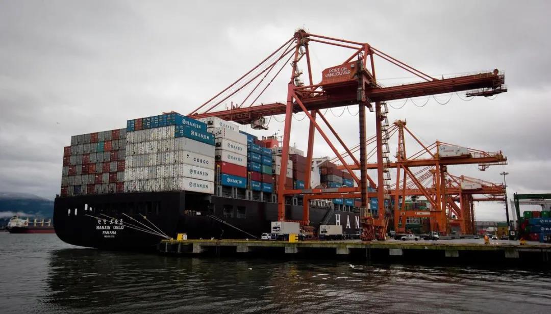 火災(zāi)導(dǎo)致鐵路中斷！船只在北美大港積壓和延誤，需要數(shù)周才能恢復(fù)