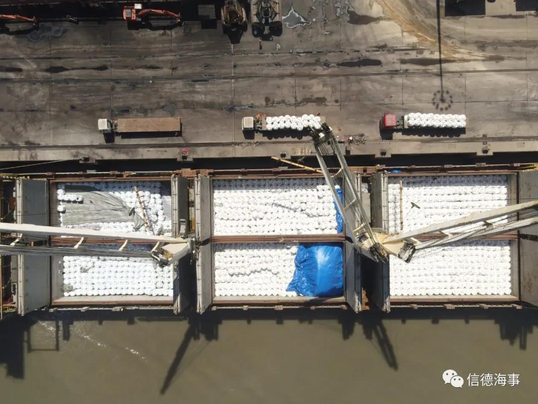 8000TEU中國貨物改成散貨運(yùn)輸，集運(yùn)市場火爆利好干散+冷藏船市場真實(shí)案例來了