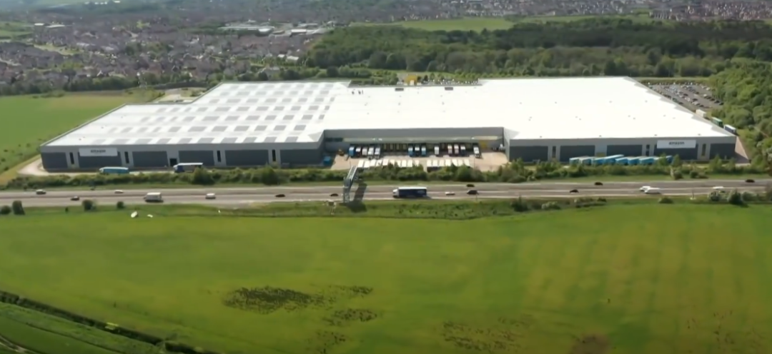 現(xiàn)場曝光！數(shù)百萬件全新商品被亞馬遜當(dāng)垃圾銷毀，包括上萬元的蘋果電腦！