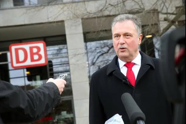 該國眾多行業(yè)聯(lián)合大罷工，貨物運輸受影響；德鐵司機將罷工鐵路貨運恐被波及