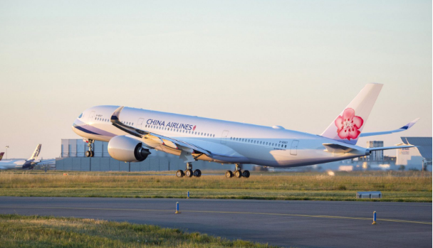 突發(fā)！入境航班發(fā)現(xiàn)30例核酸檢測(cè)陽(yáng)性，中國(guó)民航局對(duì)四家外航發(fā)出熔斷指令！  