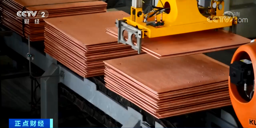 疫情反彈關(guān)閉邊境！這種貨物應(yīng)聲暴漲！突破9000美元關(guān)口！