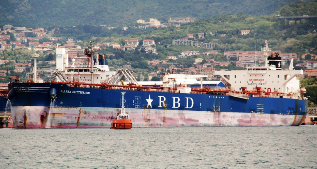 蘇伊士運(yùn)河再遭“驚魂一刻”，兩艘船舶先后擱淺！ 