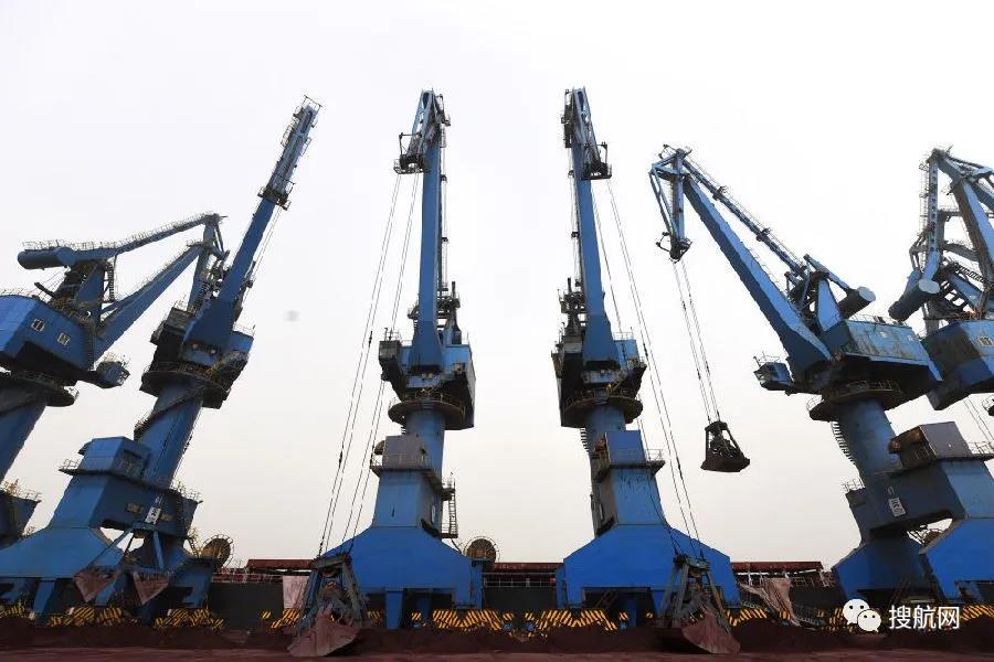 五個(gè)足球場(chǎng)才能堆放下的走私入境固體廢物，被退運(yùn)了！