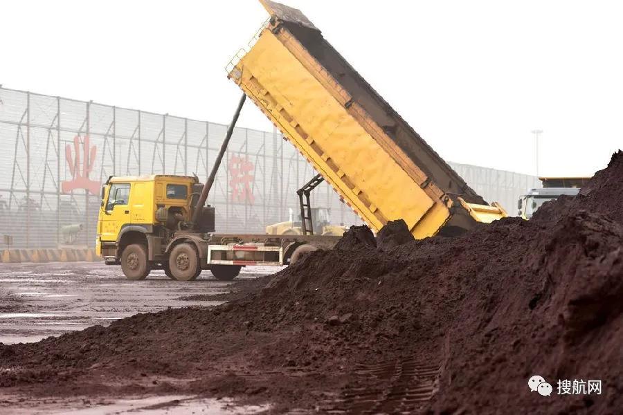 五個(gè)足球場(chǎng)才能堆放下的走私入境固體廢物，被退運(yùn)了！