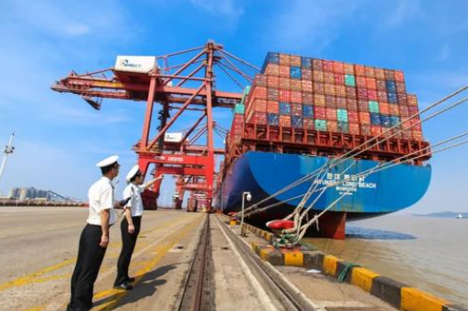 保護知識產(chǎn)權(quán)，海關(guān)將對出口這些國家的服裝、手表等商品重點監(jiān)控