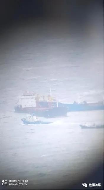 又一奇葩事故！周六，兩艘船舶攔腰相撞，合為一體