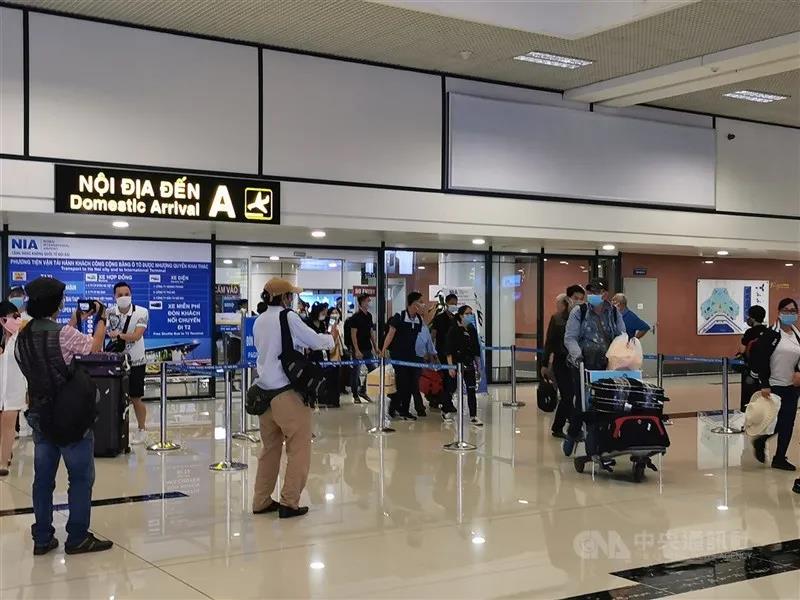 預(yù)警！超7萬(wàn)家企業(yè)倒閉！這個(gè)國(guó)家將成下一個(gè)“超級(jí)傳播國(guó)”？