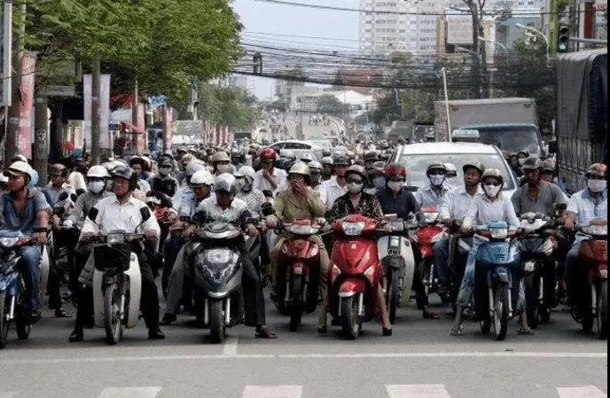 預(yù)警！超7萬(wàn)家企業(yè)倒閉！這個(gè)國(guó)家將成下一個(gè)“超級(jí)傳播國(guó)”？