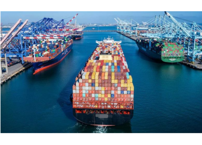 美加州港擁堵升級(jí)，船舶數(shù)量持續(xù)增加！...90艘、100艘、110艘....