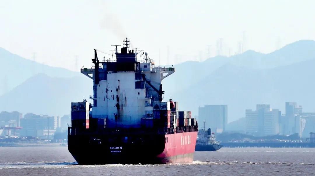 央視關(guān)注：解決海員落地難、換班難、 船舶靠港難等問題；疫情下船員如何脫困？