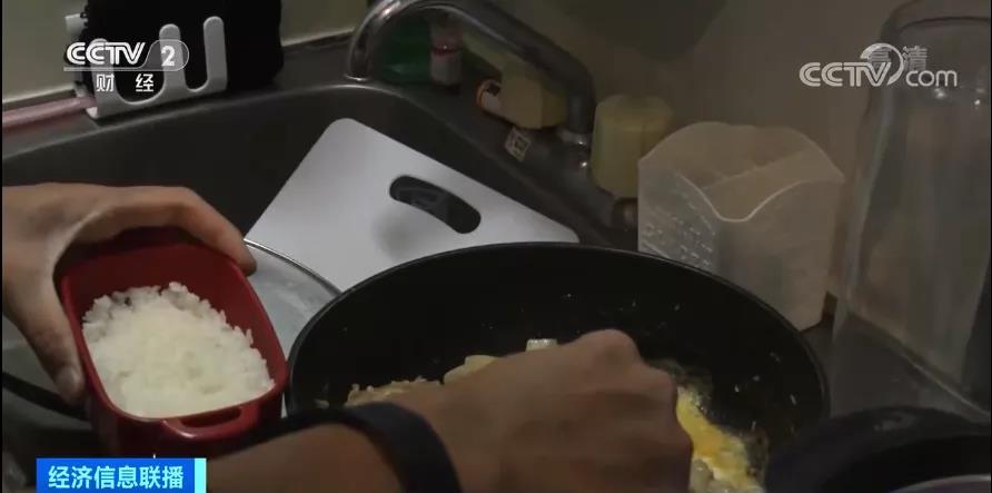 慘！7000個(gè)集裝箱到港被處理！鐵路大罷工！遭遇嚴(yán)重的經(jīng)濟(jì)危機(jī)，耗盡外匯，進(jìn)入緊急狀態(tài)！