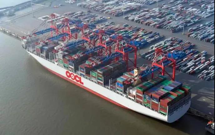 中遠(yuǎn)?？匕賰|元再簽10艘16000TEU集裝箱船大單