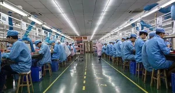 越南制造“告急”！軍隊封城，殃及耐克等80家美企，超7萬家企業(yè)倒閉