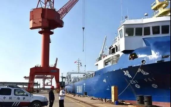 我國(guó)首艘自主航行集裝箱船試航，即將投入運(yùn)營(yíng)！