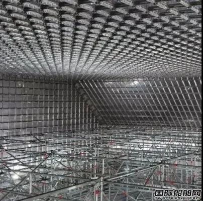 第2艘！江南造船交付達(dá)飛一艘雙燃料15000箱集裝箱船