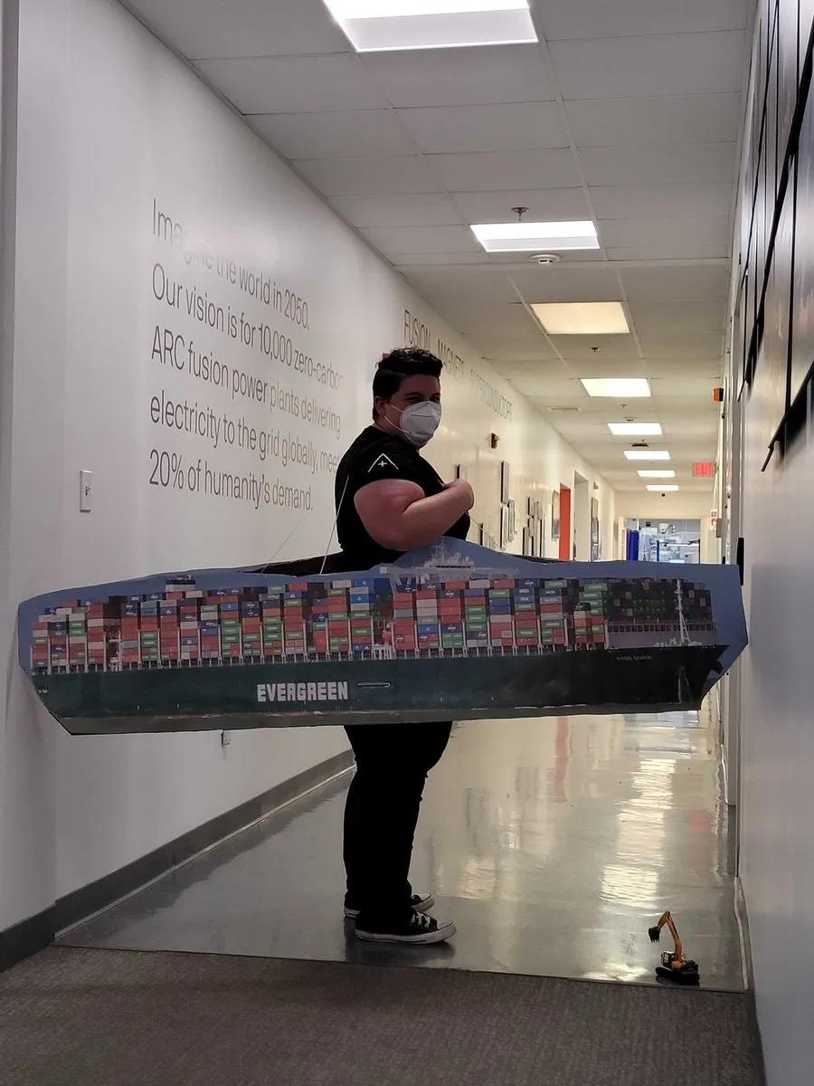 長賜號再回蘇伊士運(yùn)河，網(wǎng)友評論更精彩 