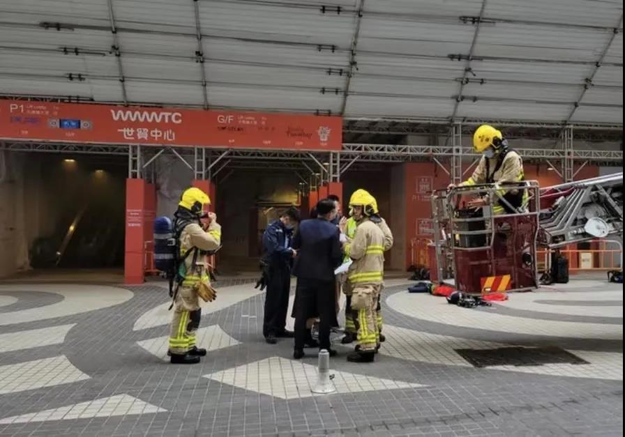 突發(fā)！香港銅鑼灣世貿(mào)中心發(fā)生大火！