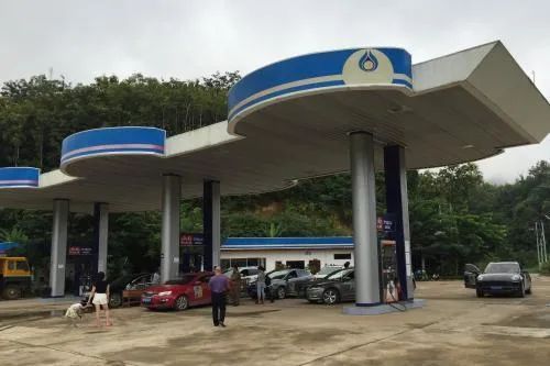 這個國家已處于高風險中！貨幣貶值，通貨膨脹，債務困境。。。