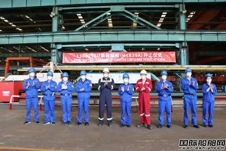 一船出塢一船交付！滬東中華復(fù)工快跑