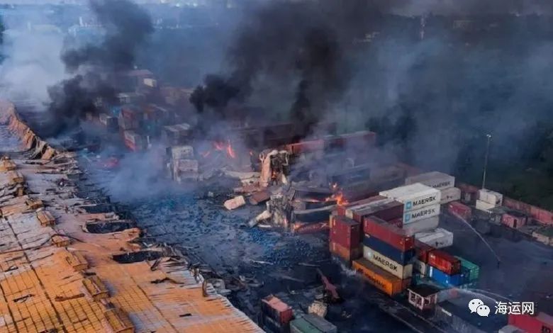 突發(fā)！堆場(chǎng)爆炸起火，1300多個(gè)貨柜損毀！涉多家船東和貨代！49人死亡300多人受傷