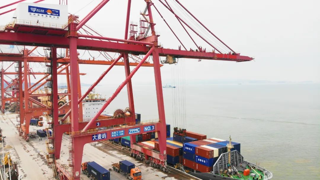 首條！臺州港開通第一條外貿(mào)集裝箱直航班輪航線