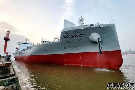一天三艘！揚子江船業(yè)本月迎來新船交付潮