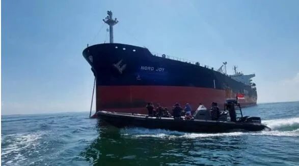 非法錨泊？一油輪船長被判入獄并處罰金！