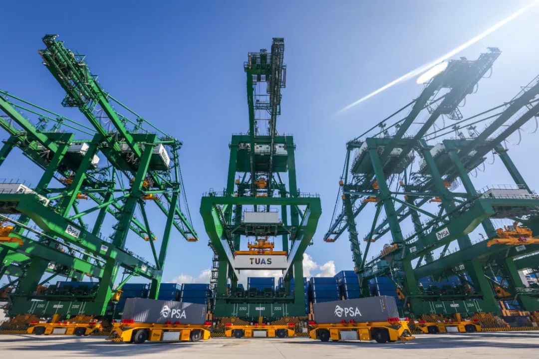 設(shè)計(jì)年吞吐量6500萬TEU的新加坡大士港正式開港