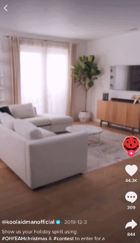 TikTok曝光量51億，英國人買爆“粉色圣誕樹”