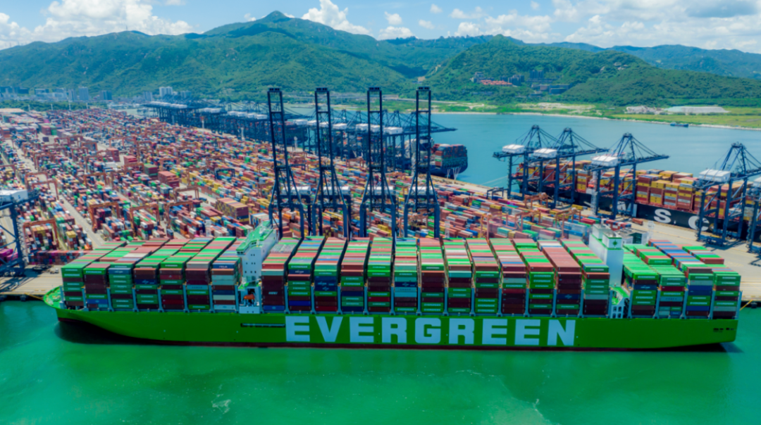 【中國(guó)水運(yùn)這十年】鹽田國(guó)際：世界級(jí)大港的十年蝶變