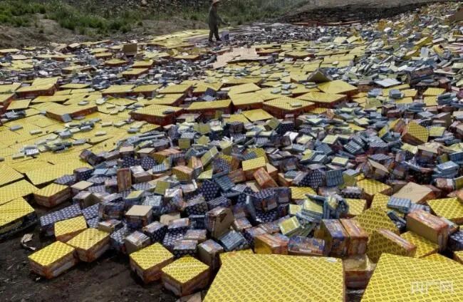 剛剛通報！20個集裝箱煙花爆竹非法出口被查獲銷毀！12人被判刑?。?！