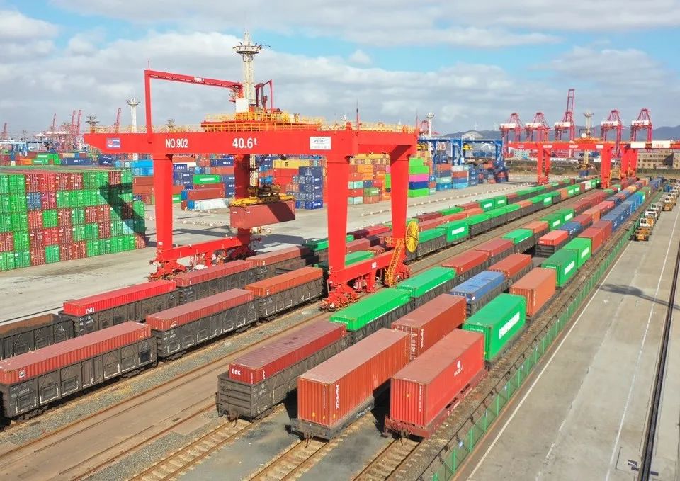 日均超10萬箱！寧波舟山港開年就很忙