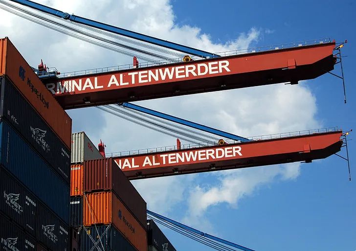 意外！美國(guó)四月份進(jìn)口上升，竟因中國(guó)對(duì)美貨運(yùn)量反彈？