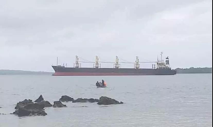 船員洗艙不慎，冒出1000噸重質(zhì)油，全部排放到海里！ 船長、船東攤上事兒了