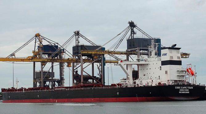 突發(fā)！一中國貨輪在直布羅陀海域爆炸! 船上19名中國船員！4名受傷, 2名較重...