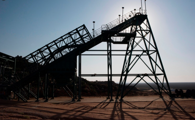 下手了！拜登下令徹查供應(yīng)鏈！要求一年內(nèi)，關(guān)鍵產(chǎn)品搬出中國回美國！  