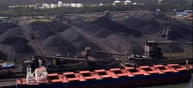 不死心！澳運(yùn)煤船滯留中國7個月后，澳大利亞“換人”重新排隊(duì) 