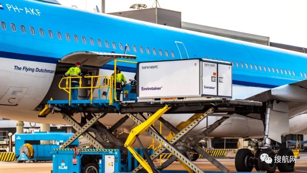 貨運(yùn)填補(bǔ)航空缺口，全球最大貨運(yùn)機(jī)場貨運(yùn)量下降7%，客運(yùn)量下降87%