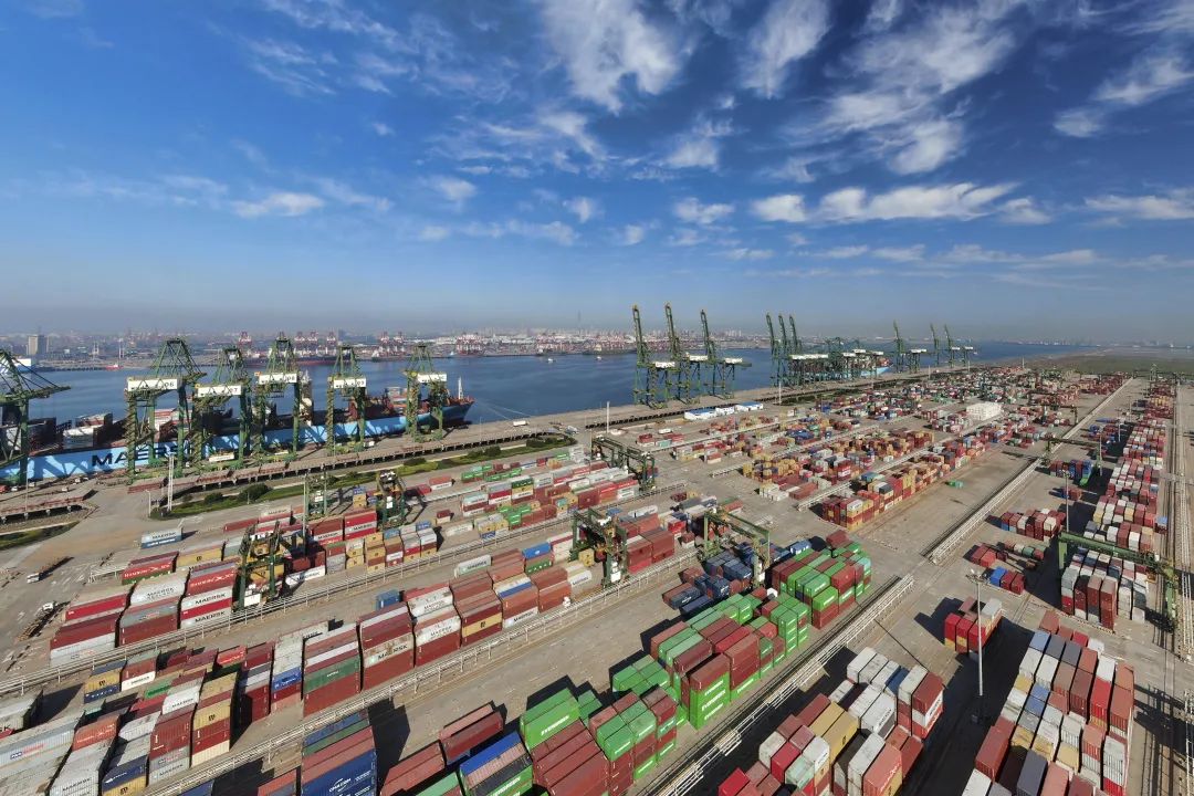 1835萬(wàn)TEU！天津港集團(tuán)2020年集裝箱吞吐量創(chuàng)歷史新高
