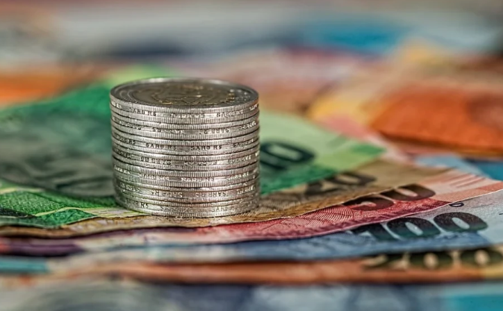 若美元再貶0.8%，全球貨幣戰(zhàn)將燃爆！歐元、人民幣不斷升值，多國(guó)本幣匯率大幅波動(dòng)！