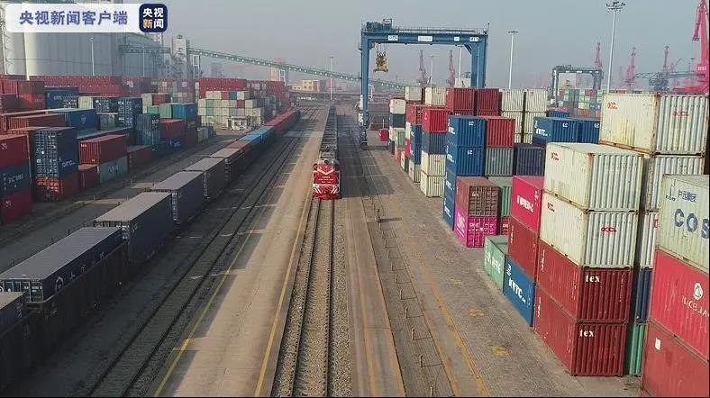 江蘇連云港首推鐵水聯(lián)運(yùn) “一單到底”助推國內(nèi)國際雙循環(huán)