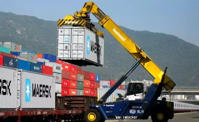 船公司限重？港區(qū)限重？航線限重？如何處理集裝箱超重問題？