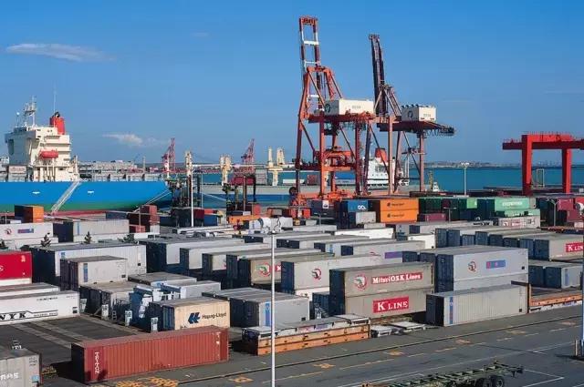 船公司限重？港區(qū)限重？航線限重？如何處理集裝箱超重問題？