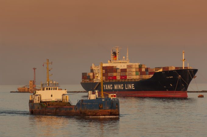 前兩年都是虧損，運(yùn)價(jià)飆升之際，這家船公司今年第三季度盈利了