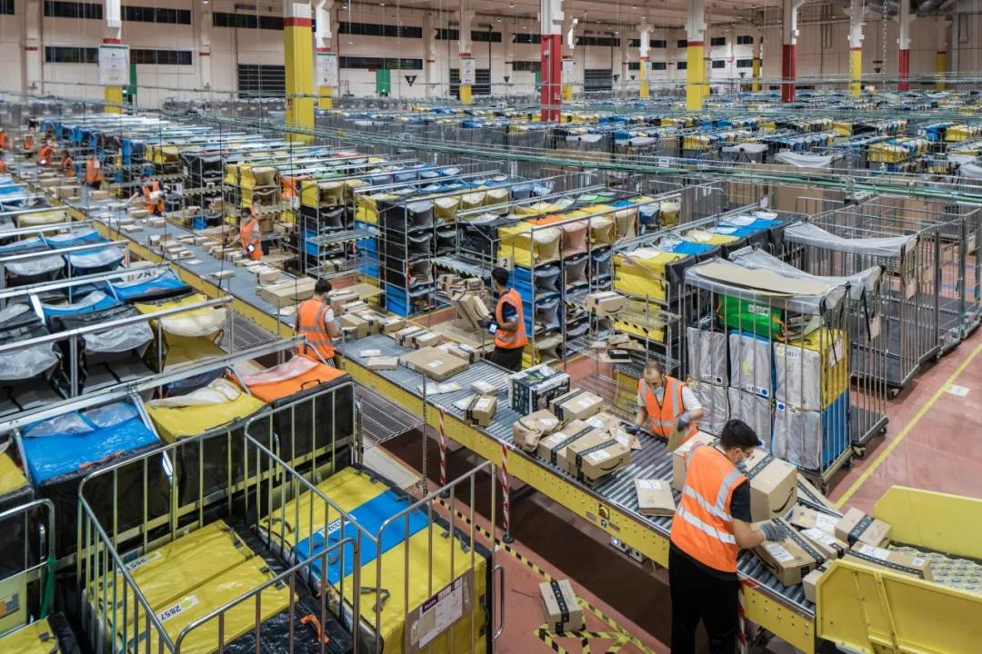 亞馬遜連發(fā)兩條新規(guī)，事關庫存與禁售，賣家當心！